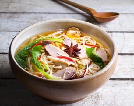 Smoke Duck and Noodle Soup 