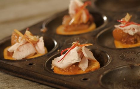 Smoked Chicken & Cider Jelly Crostini Recipe