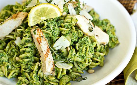 Smoked Chicken & Pasta Pesto Salad Recipe