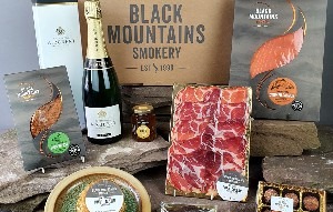 cariad-luxury-hamper-box