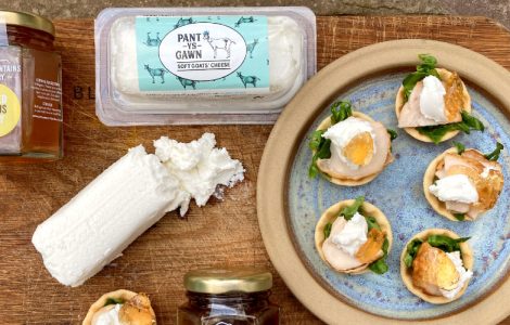 Celebrate Summer with Luxury Picnics & Tapas Platters